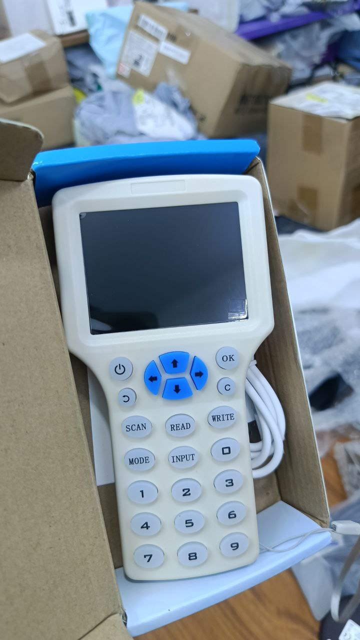 أجهزة إلكترونية / ماسحات RFID