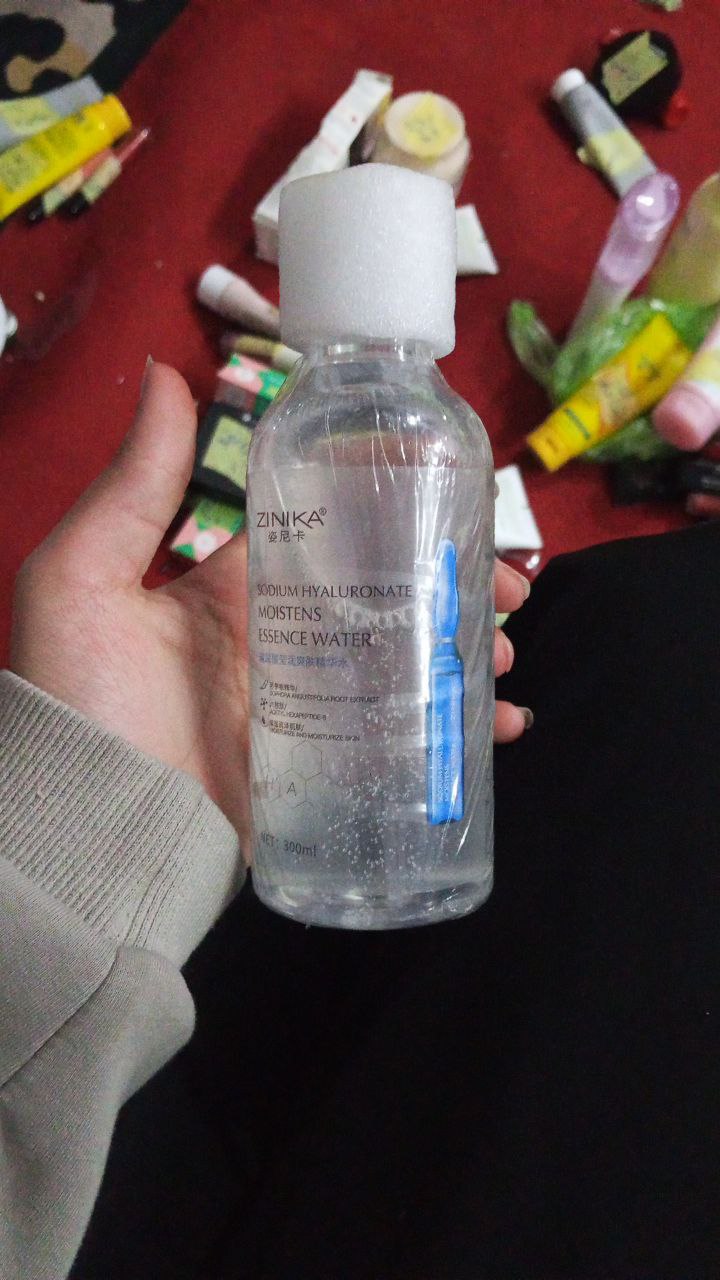 منتج عناية بالبشرة