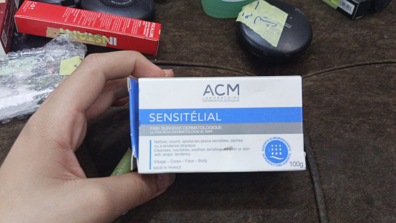 العناية بالبشرة