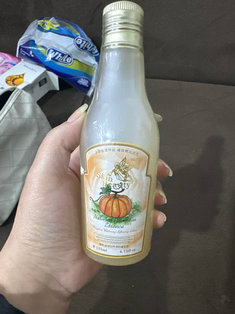 مستحضر تجميلي / عناية بالبشرة