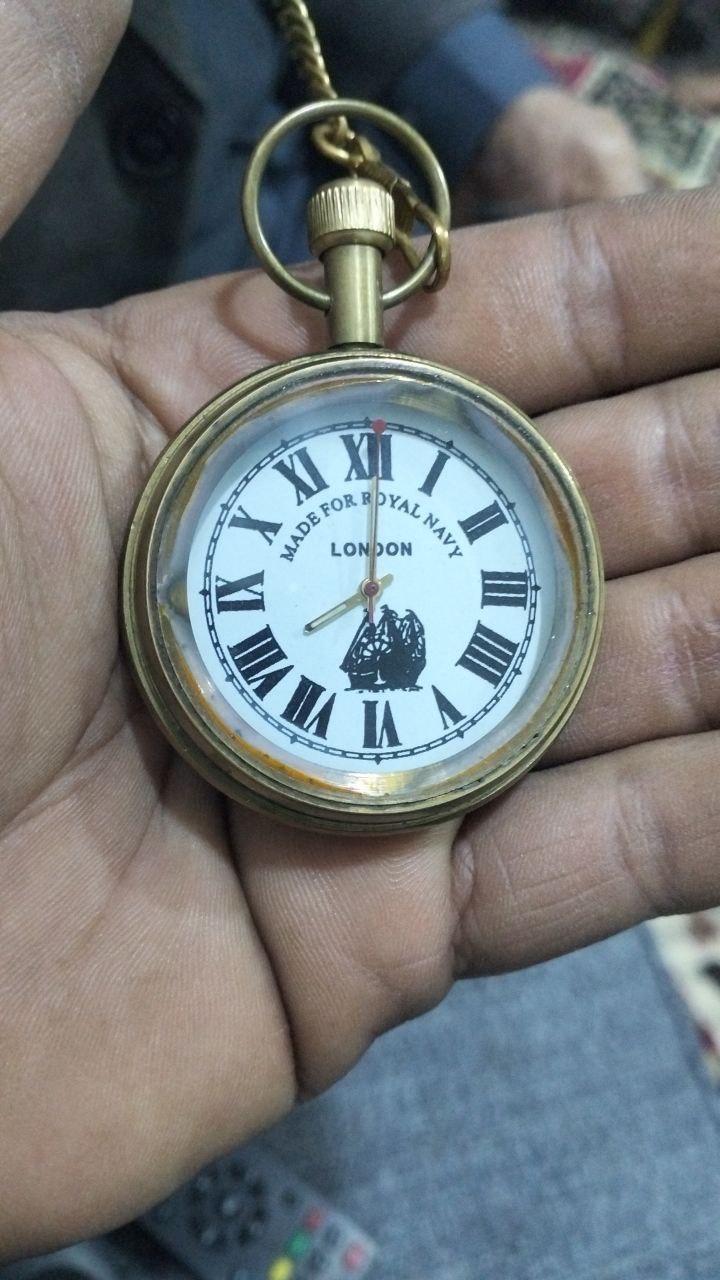 ساعات وإكسسوارات