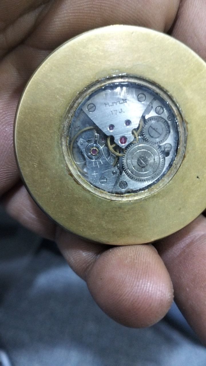 ساعات / مكونات ميكانيكية