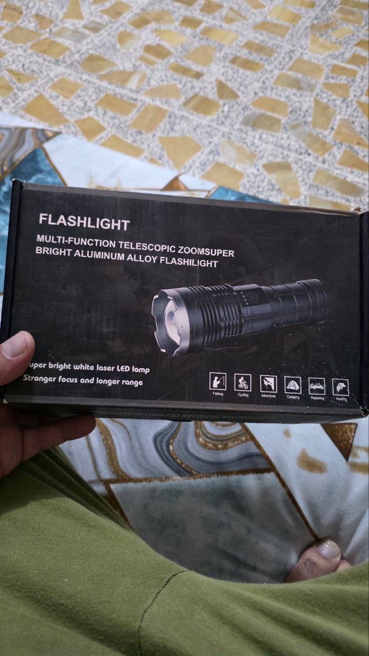 أدوات إضاءة يدوية