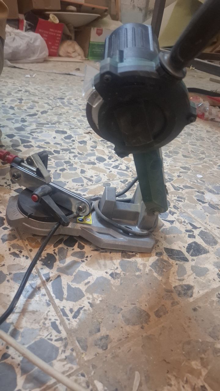 أدوات كهربائية