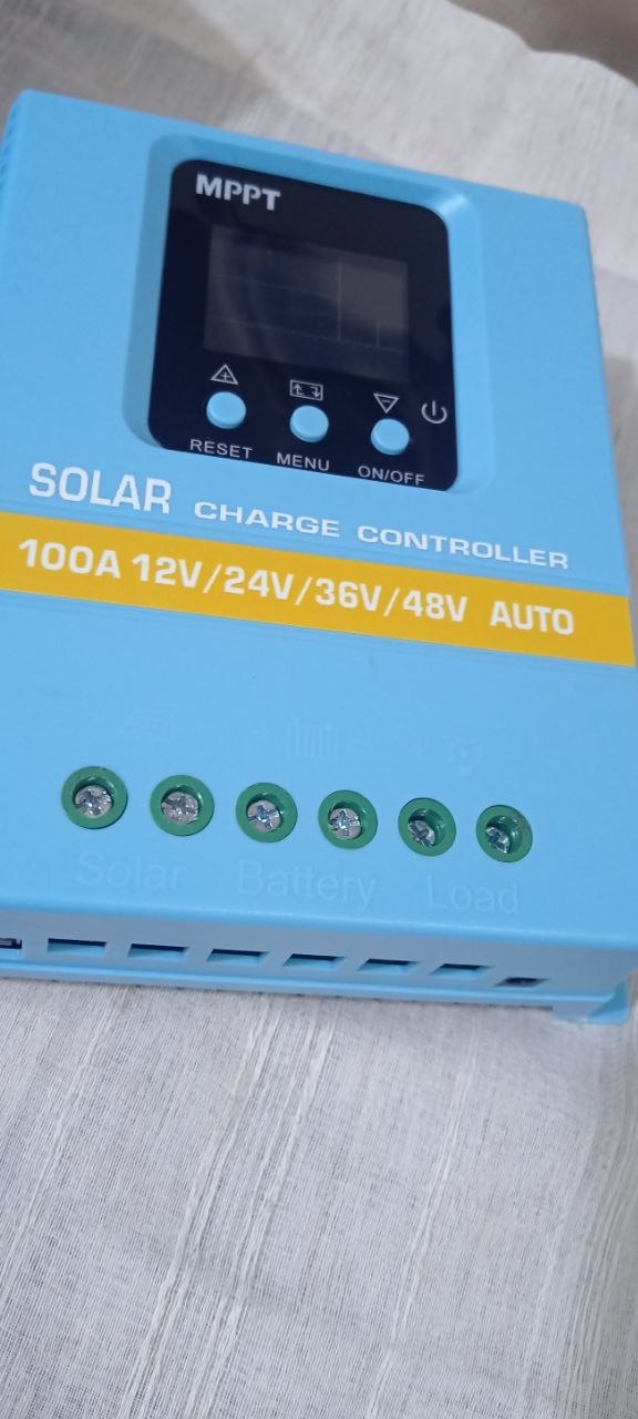 منظم شحن للطاقة الشمسية